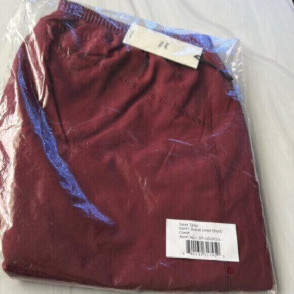 NWT Swet Tailor Men's Red Active Lined Short Size Large - Picture 2 of 7